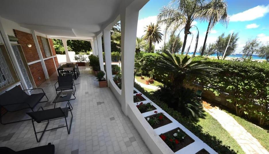 Villa Azzurra Beachfront Mondello - 巴勒莫 外观 照片